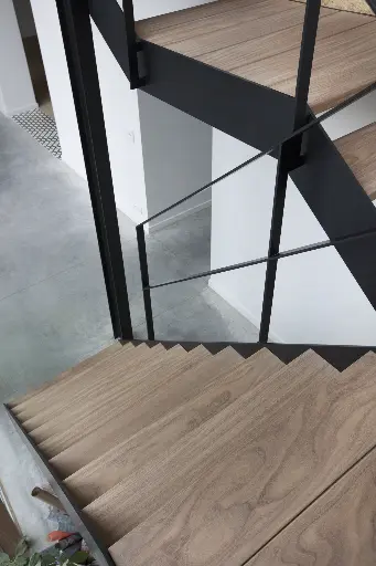 Open Trap met Metalen Kader en Glas