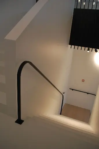 Decoratieve Lattenwand bij Trap