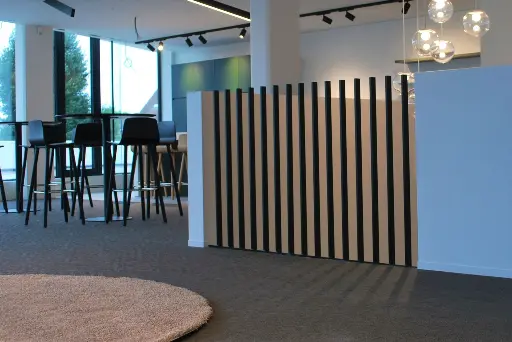 Decoratieve Lattenwand bij Trap