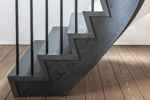 Z-trap met metalen balustrade