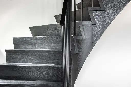 Z-trap met metalen balustrade