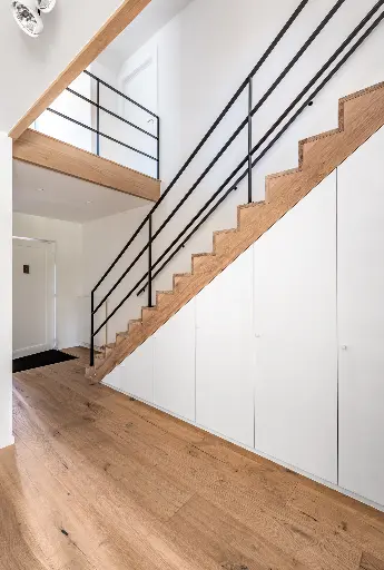 Moderne Trap met Minimalistisch Design