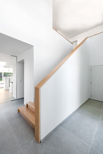Beuken trap met kadertreden