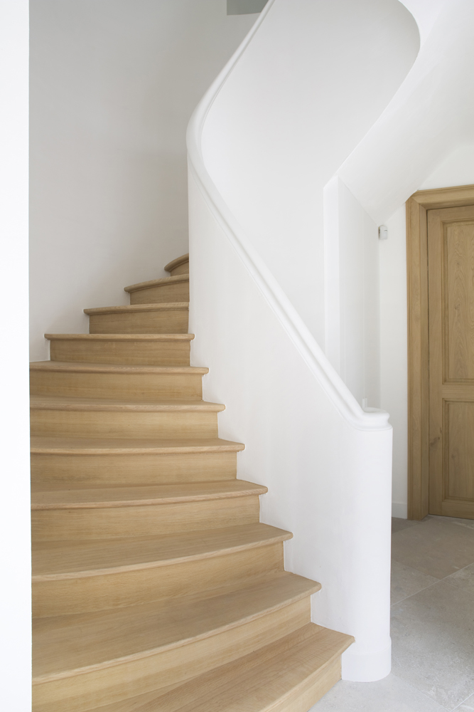 Oak classic staircase
