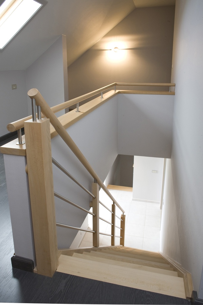 Escalier droit standard ouvert