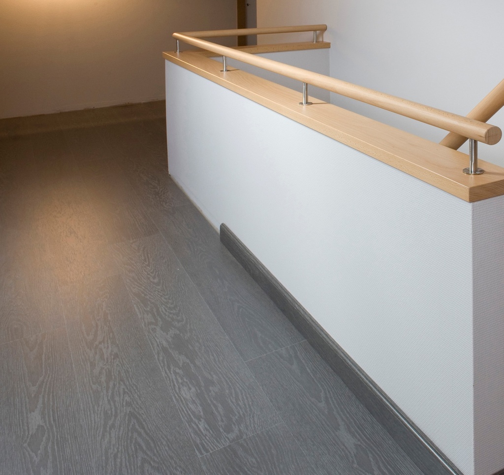 Escalier droit standard ouvert