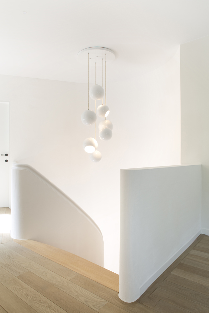 Oak classic staircase
