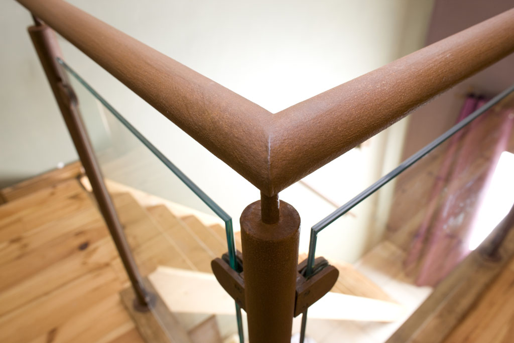 Standaard open trap ronde muurleuning (51)