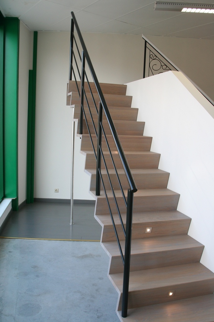 Z-Trap met centrale trapboom (65) - Wevelgem