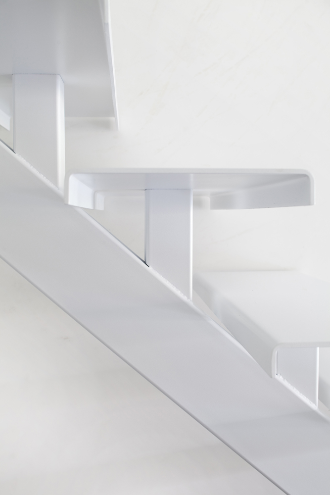 Rechte trap volledig in metaal (69)