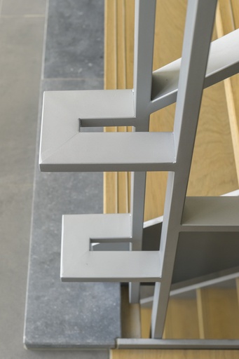 Metalen Trap met Eiken Bordessen