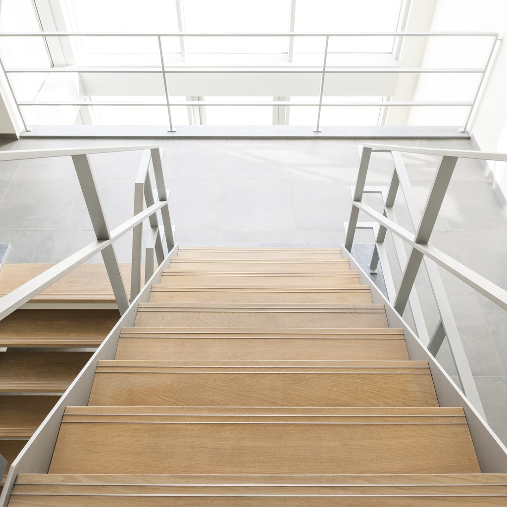 Straight staircase with landings | Metal Design