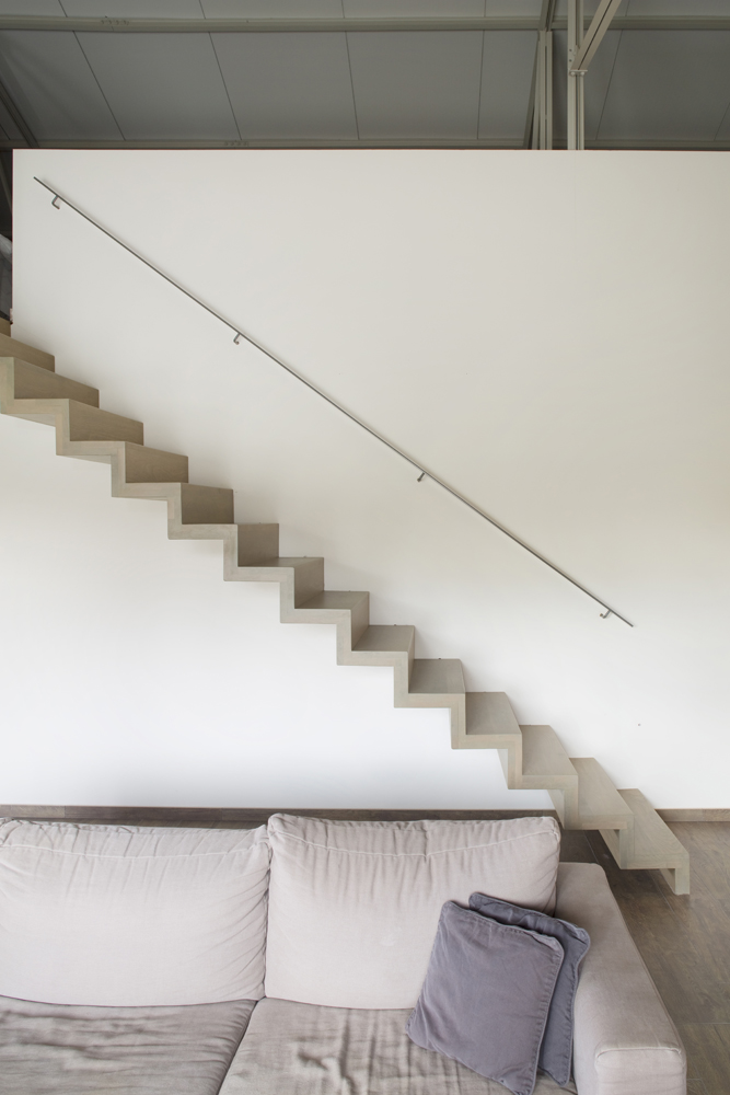 Zelfdragende bloktrap met eindbordes’ (109)