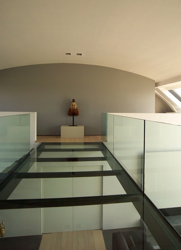 Passerelle met metaal en glas (128)