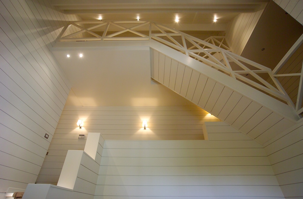 Escalier droit avec paliers intermédiaires