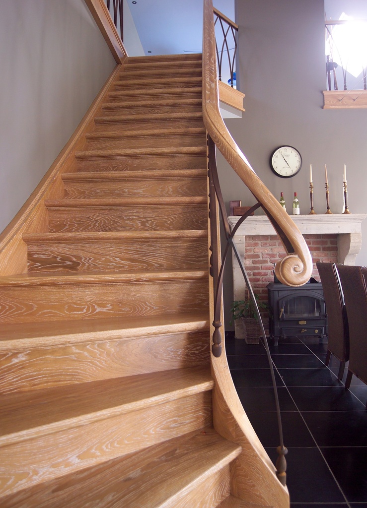 Klassieke trap in eik met geroeste balustrade (159)