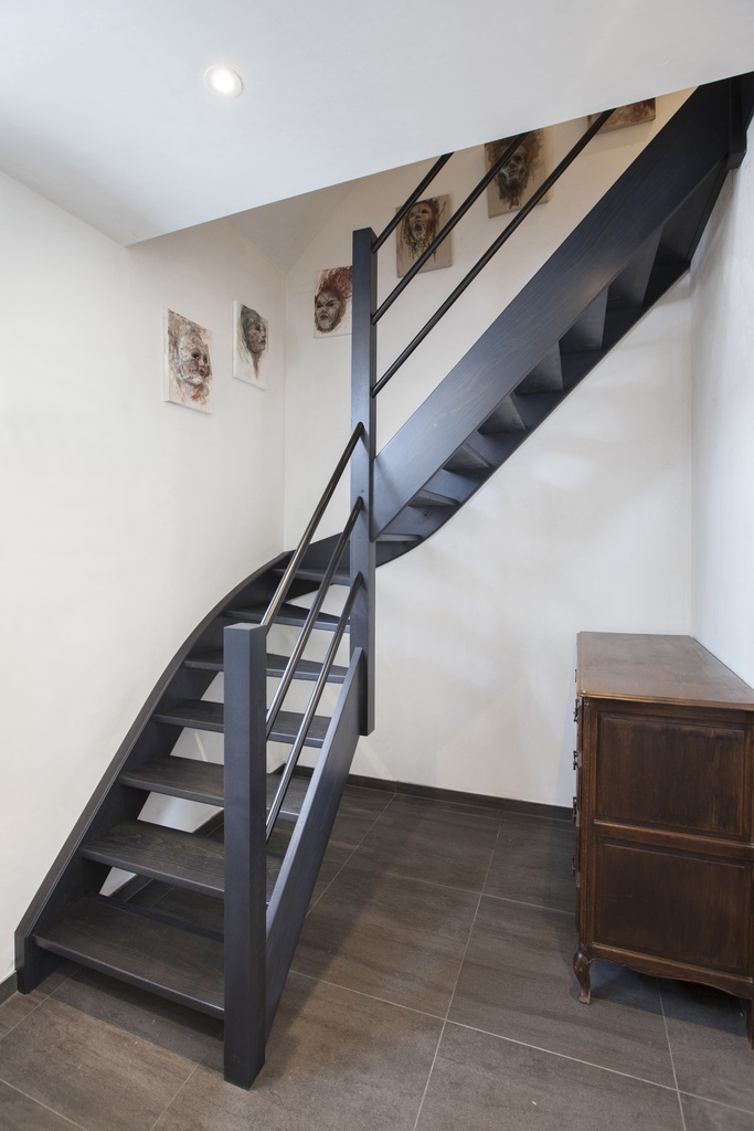 Standaard open kwartdraaitrap | geschilderd