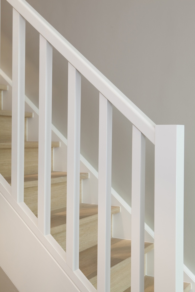 Cottage trap met eiken treden