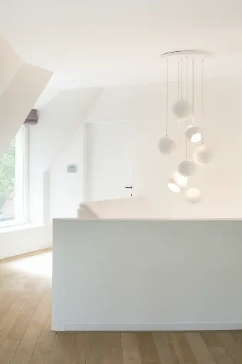 Gebogen Houten Trap rond Ronde Kolom