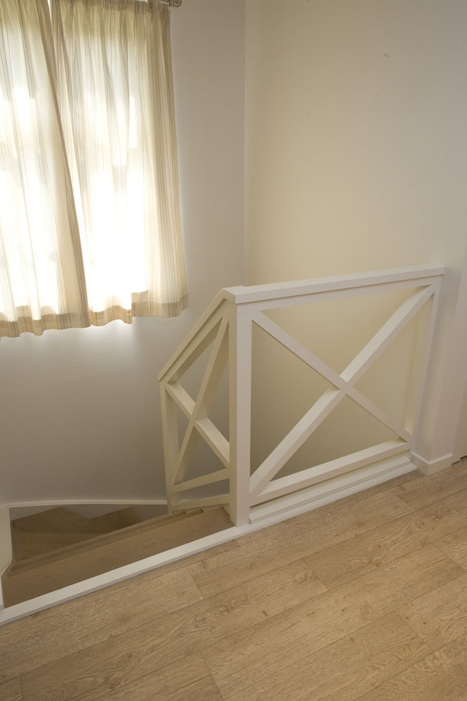 Cottage/Country/Oak staircase