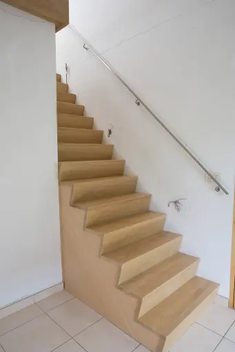 Rechte houten z-trap (3011)
