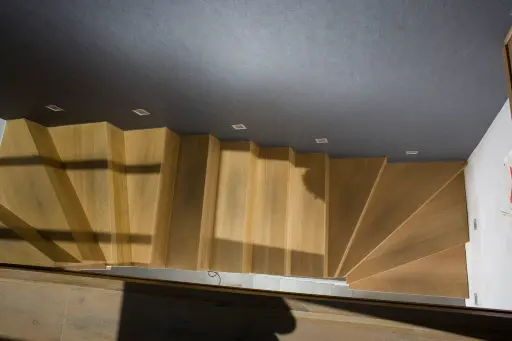 Zwevende Houten Draaitrap