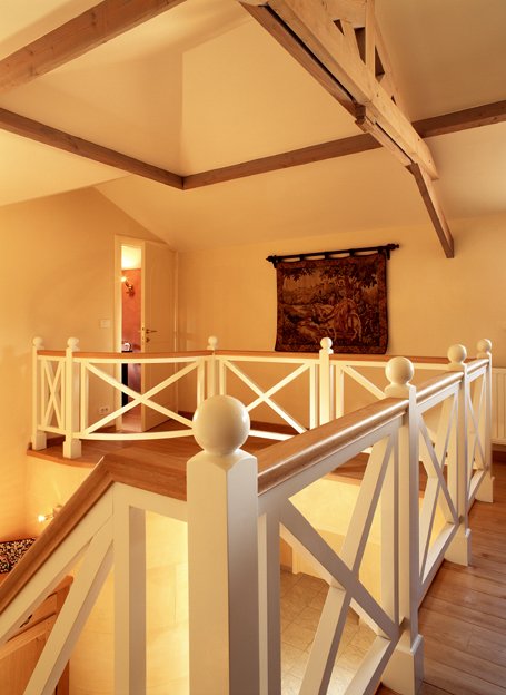 Escalier droit en bois de style rustique
