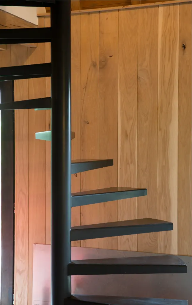 Open houten s-trap (3064)