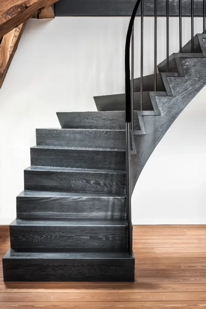 Z-trap met metalen balustrade