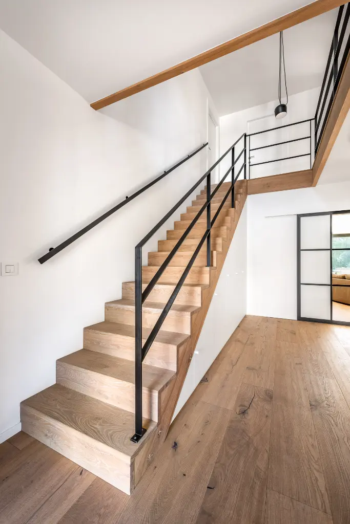 Moderne Trap met Minimalistisch Design