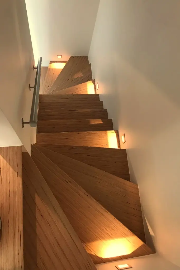 Z-trap in gelamineerd beukfineer