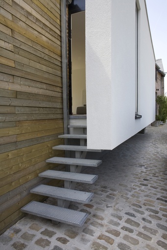 [1021] Escalier Galvanisé avec Garde-corps Inox