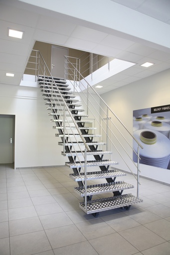 [1020] Metal Industrial Stairs