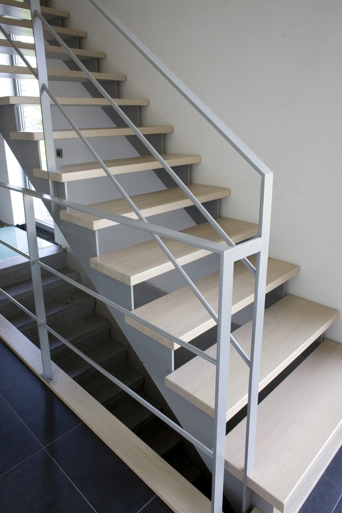 Escalier métallique avec marches en hêtre (34)