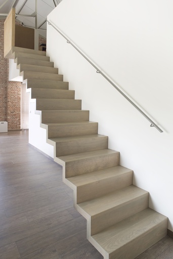 [1109] Escalier bloc autoportant avec palier final