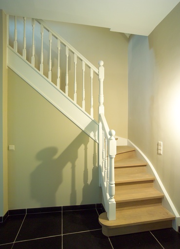 [1134] Kwartdraai trap