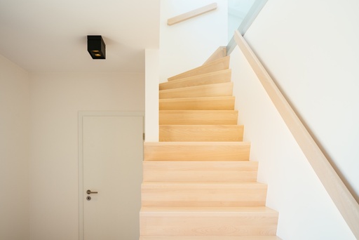 [989] Kwartdraai trap in Z-vorm