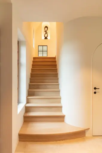 Houten Trap in Warme Eik